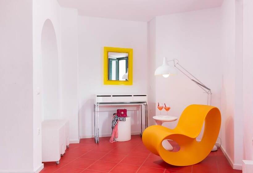 Люкс Deluxe Вид на Море, Avant Garde Suites