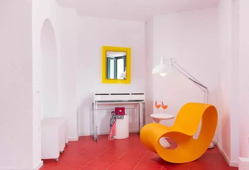 オーシャンビューデラックススイート, Avant Garde Suites