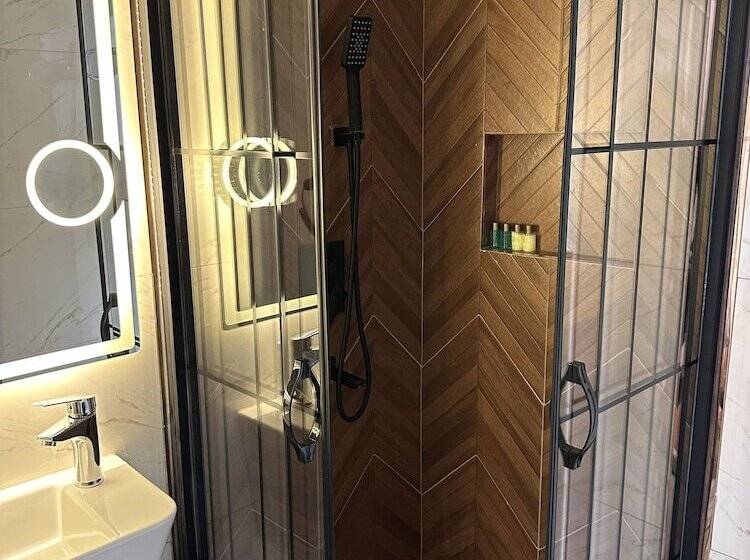 اتاق استاندارد, Blue Tuana Hotel Old City