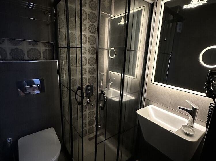 اتاق استاندارد, Blue Tuana Hotel Old City