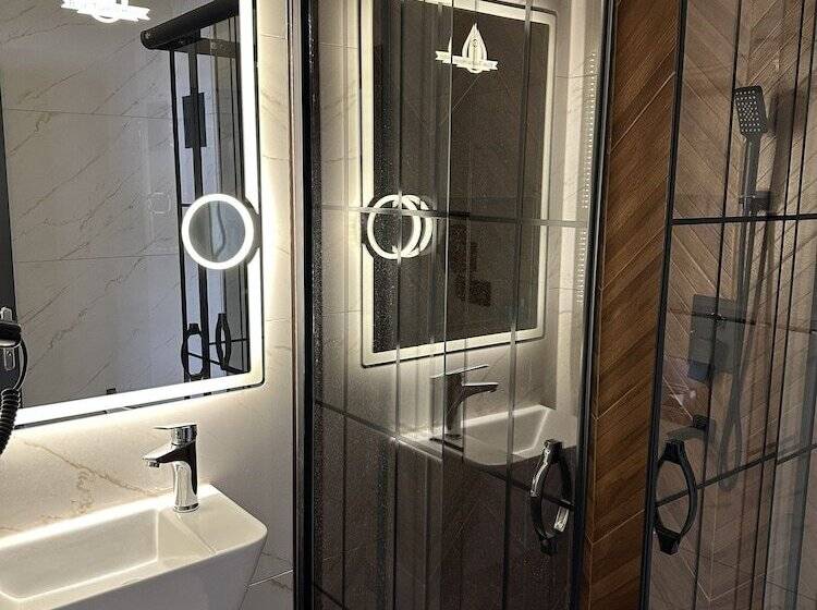 اتاق استاندارد با چشمانداز دریا, Blue Tuana Hotel Old City