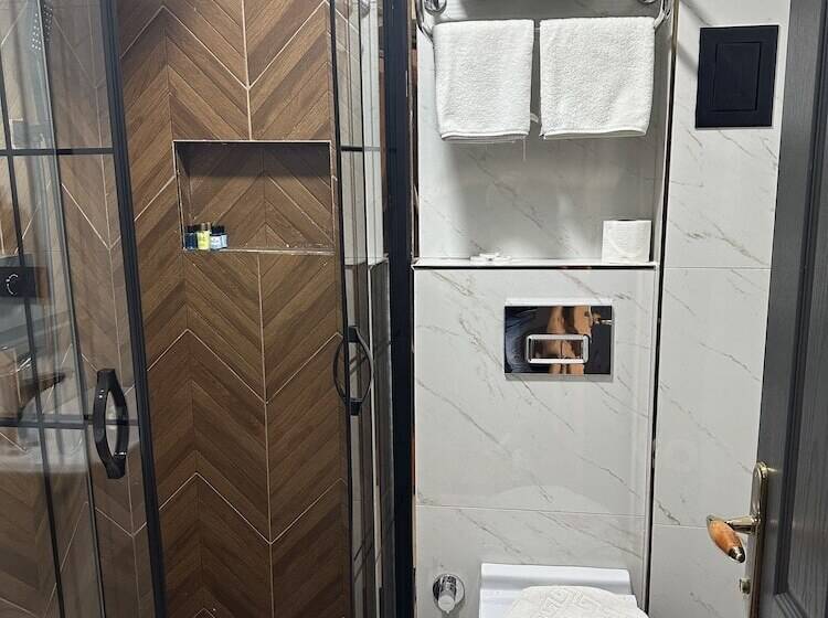 اتاق استاندارد با چشمانداز دریا, Blue Tuana Hotel Old City