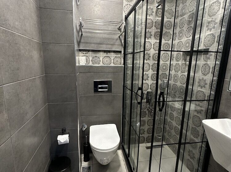 اتاق استاندارد, Blue Tuana Hotel Old City