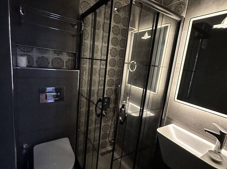 اتاق استاندارد, Blue Tuana Hotel Old City