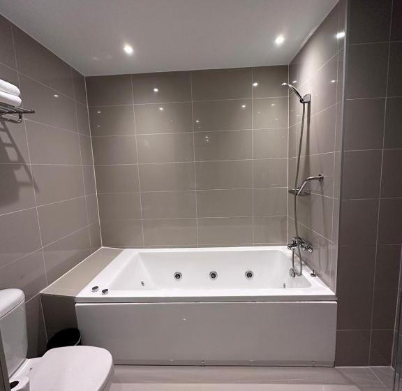 자쿠지 스위트, Courtyard By Marriott Puerto Montt