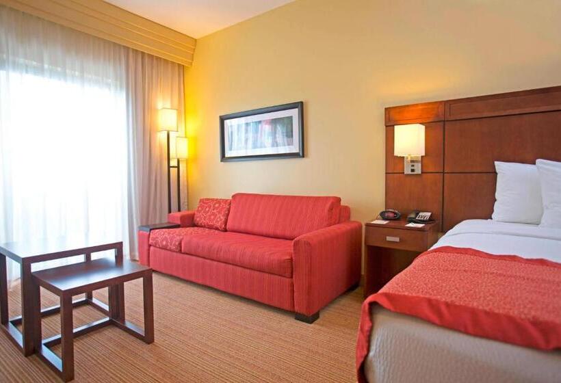 Standardzimmer Kingsize Bett, Courtyard By Marriott Paramaribo