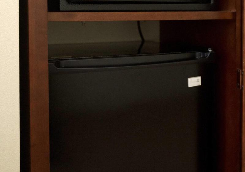 Standardzimmer Kingsize Bett, Courtyard By Marriott Paramaribo