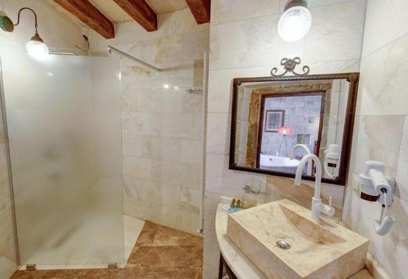 اتاق استاندارد با تخت بزرگ, Dervish Cave House & Restaurant