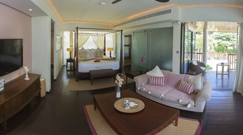 سوییت با چشمانداز دریا, Dhevatara Beach