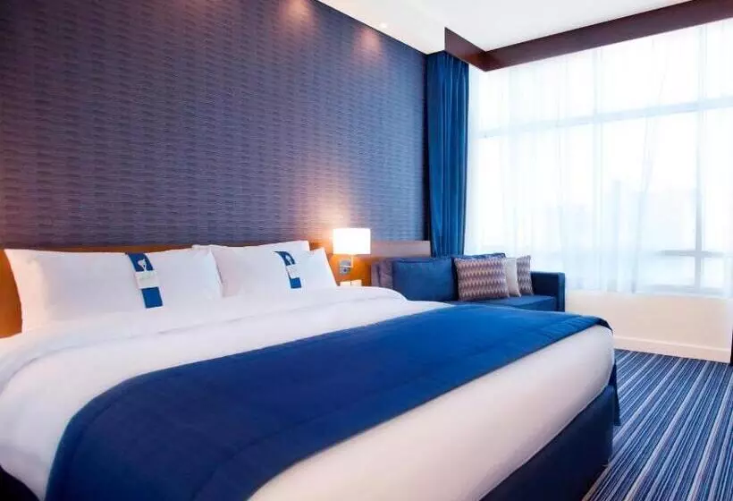 سوییت, Holiday Bahrain