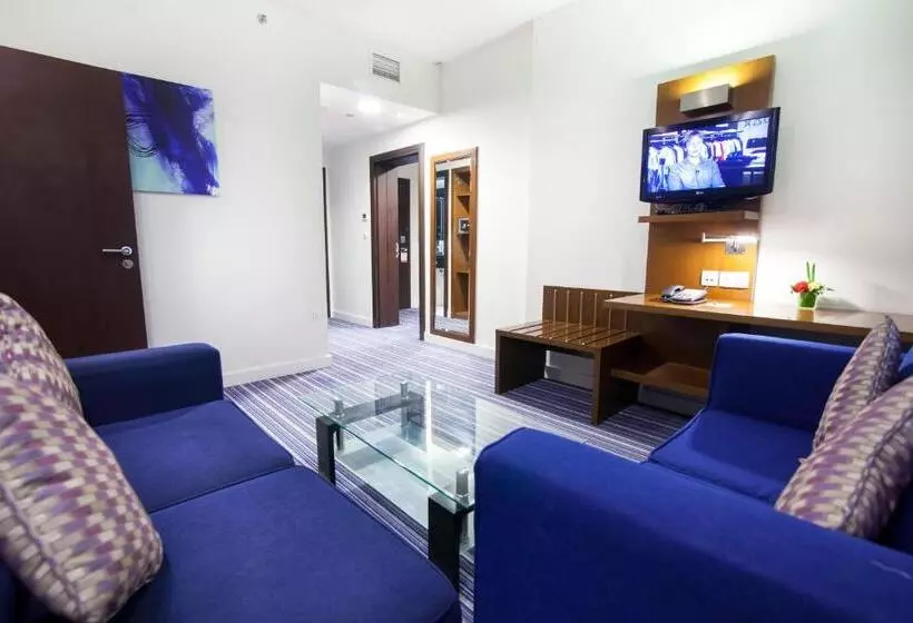 سوئیت 2 خوابه, Holiday Bahrain