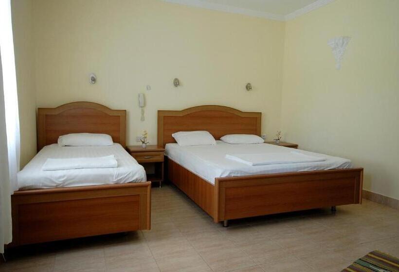 اتاق راحتی سه تخته, Kutle