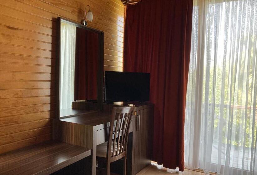 اتاق راحتی سه تخته, Kutle