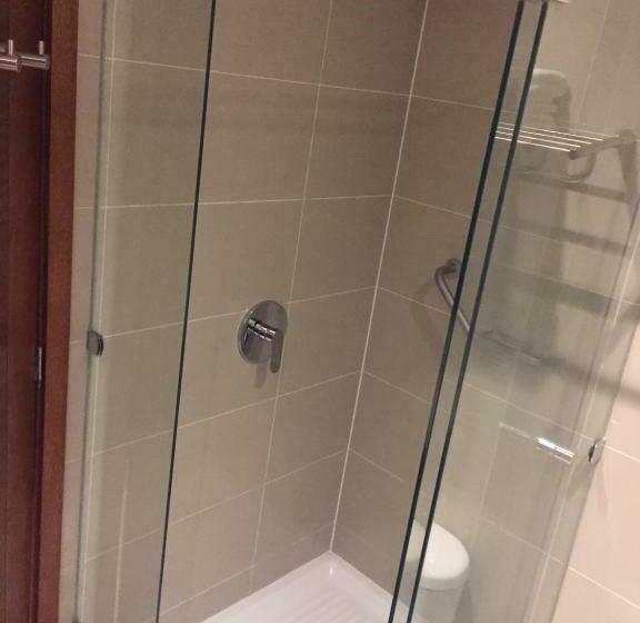 חדר סטנדרט עם מיטת קינג, Courtyard By Marriott Puerto Montt