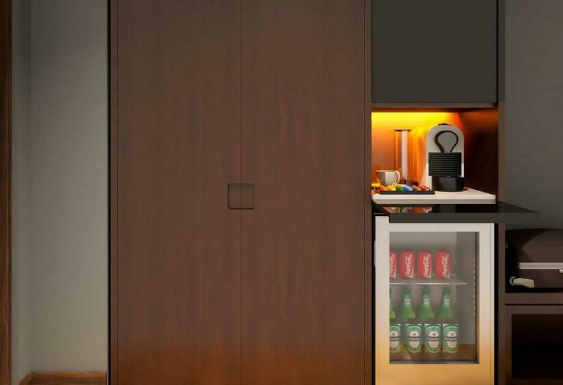 חדר סטנדרט עם מיטת קינג, Courtyard By Marriott Puerto Montt