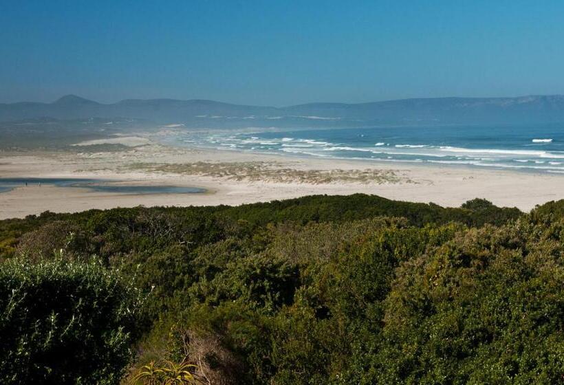 スイート, Mosselberg On Grotto Beach