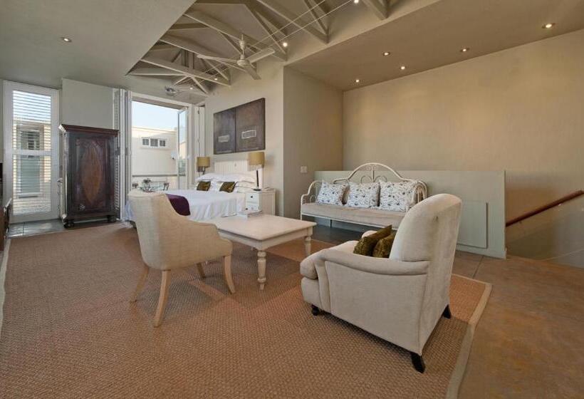 デラックスルーム, Mosselberg On Grotto Beach