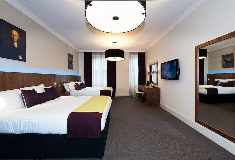 חדר סופריור, The Place