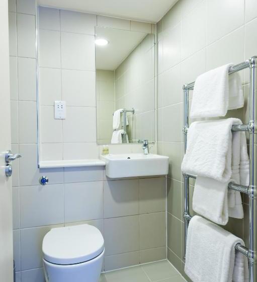 חדר סטנדרט, The Place