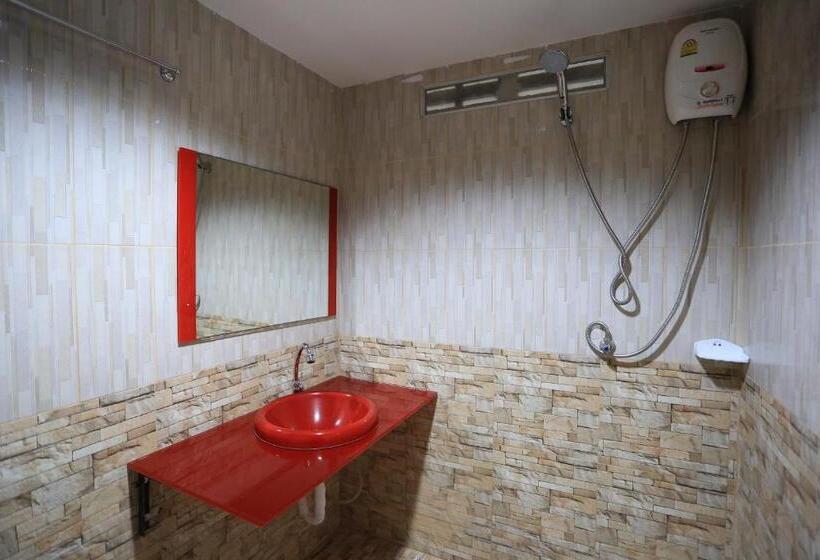 اتاق استاندارد سه نفره, The Siam Guest House   Sha Extra Plus