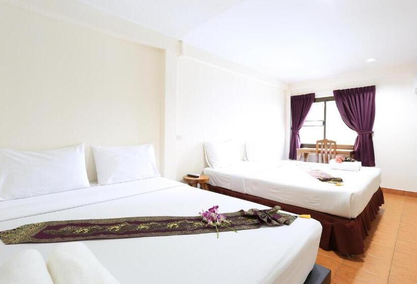 Chambre Triple Standard, The Siam Guest House   Sha Extra Plus