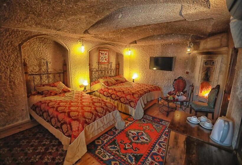 스탠다드 트리플 룸, Traveller S Cave