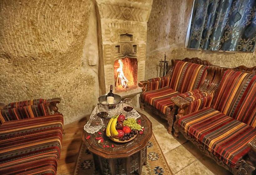 Трехместный Номер Deluxe, Traveller S Cave