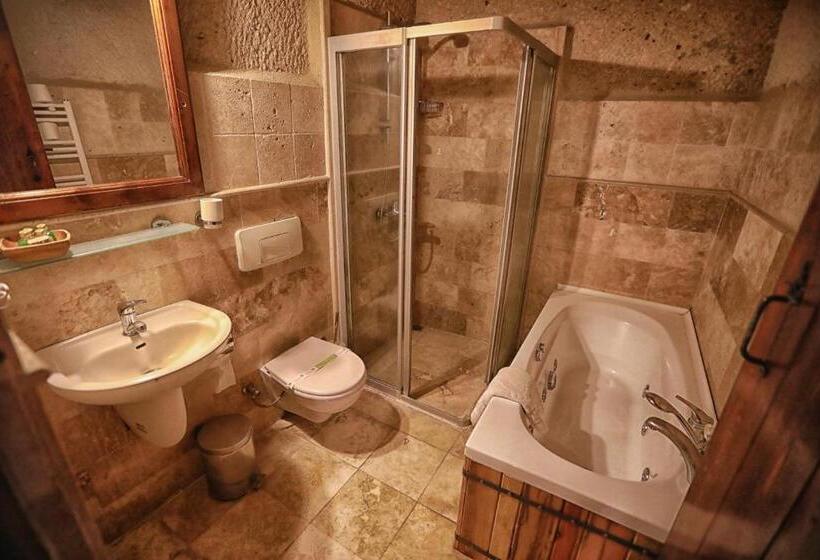 디럭스 룸, Traveller S Cave