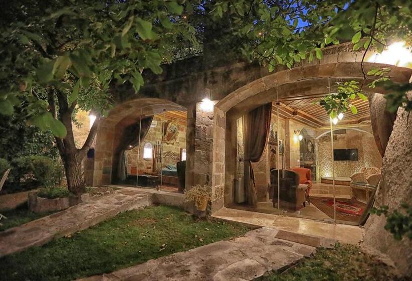 Люкс Повышенной Комфортности, Traveller S Cave