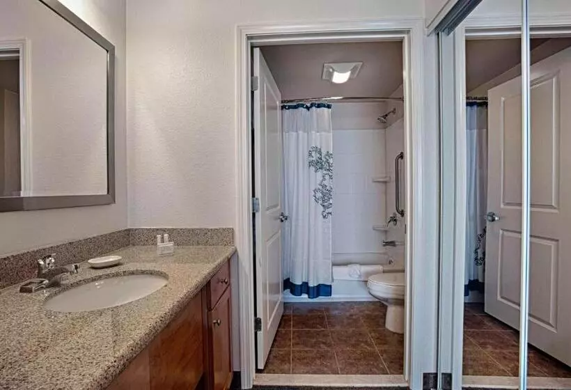 キングサイドベッドのスタンダードワンルーム, Residence Inn By Marriott Atlantic City Airport Egg Harbor Township