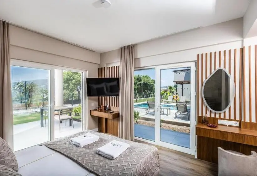 デラックスルーム, Unique Residence Hotel Golf and Spa