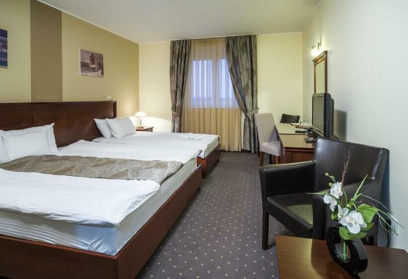 اتاق لوکس خانوادگی, Garni Hotel Semlin B&b