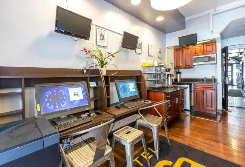 اتاق استاندارد, 309