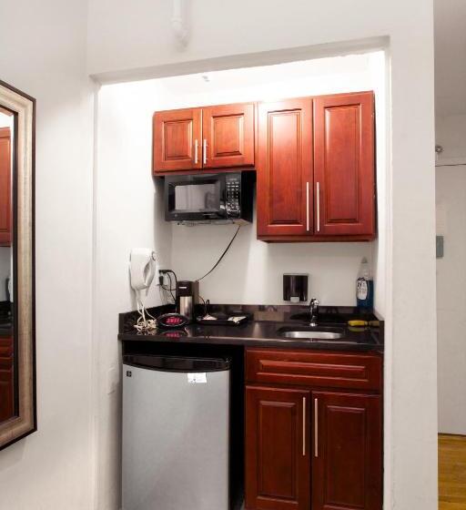 اتاق استاندارد, 309