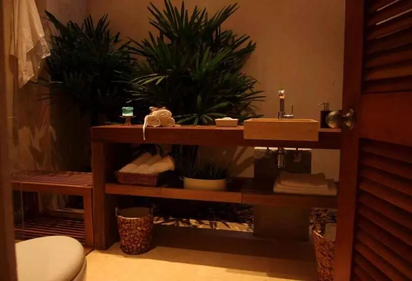 デラックスルーム, Ananda Hotel Boutique