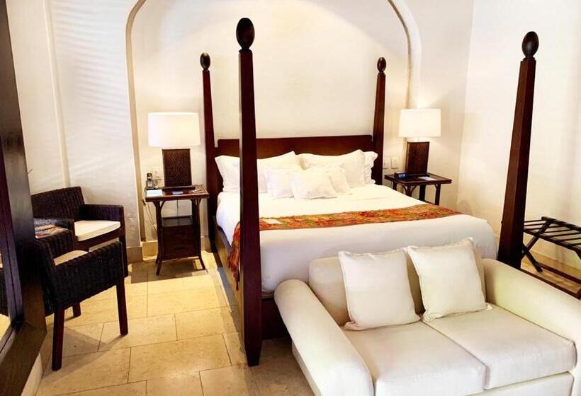 Номер Deluxe, Ananda Hotel Boutique