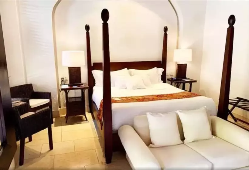 デラックスルーム, Ananda Hotel Boutique
