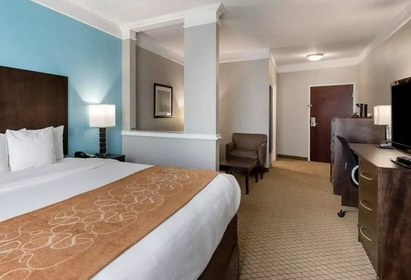 スイート, Comfort Suites At Katy Mills