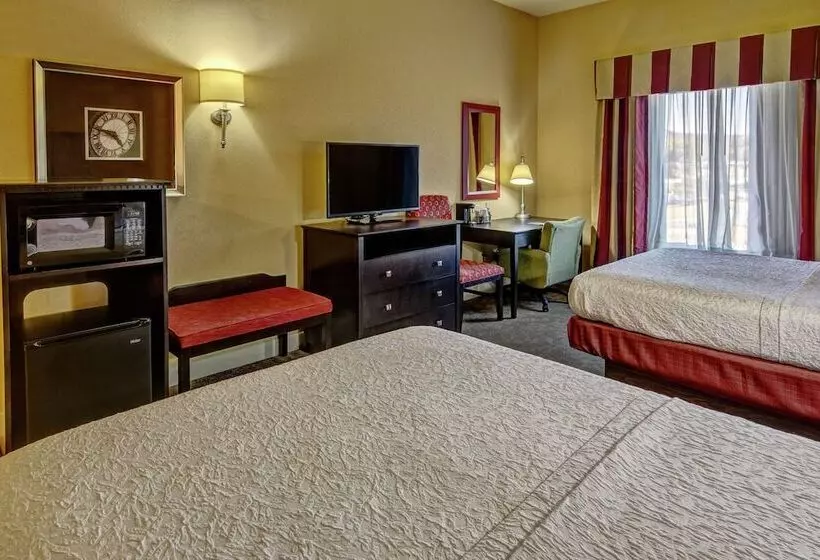 ２ダブルベッドのスタンダードルーム, Hampton Inn Jacksonvilleanniston Area