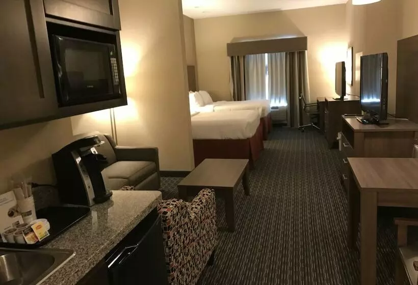 ２ダブルベッドのスタンダードルーム, Holiday Inn Express & Suites Fredericksburg By Ihg