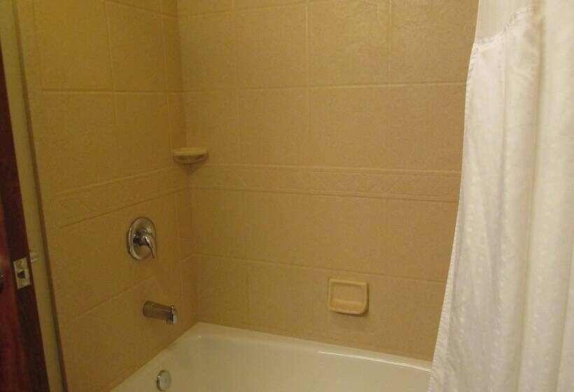Люкс, Holiday Inn Express & Suites Sioux Falls Southwest, An Ihg
