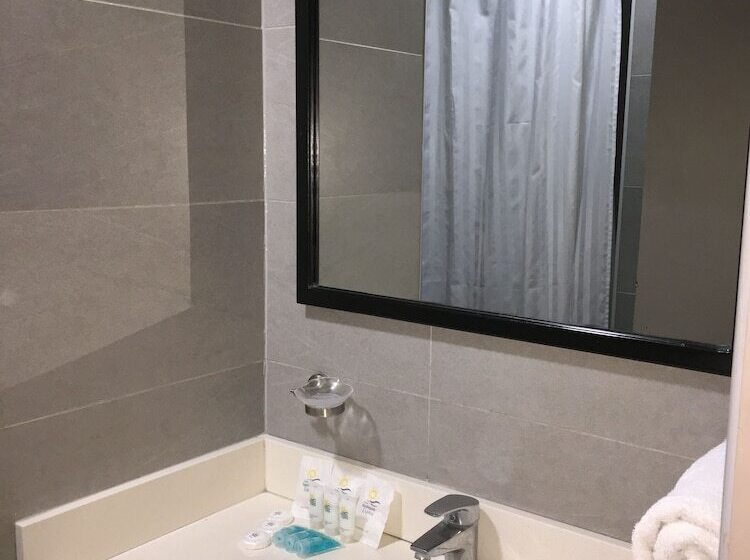 Номер Стандарт, Gavina Express Iquique