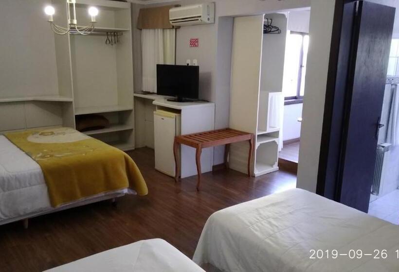 غرفة قياسية رباعية, Pousada Do Verde Gramado