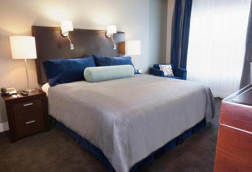 Büyük Çift Kişilik Yataklı Standart Oda, Sandman Signature Langley