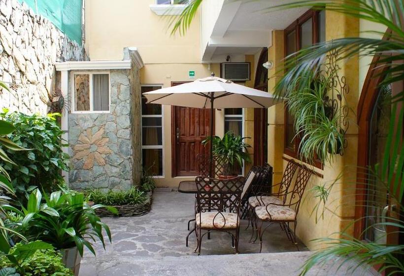 اتاق استاندارد یک نفره, Villa Florencia Zona Rosa