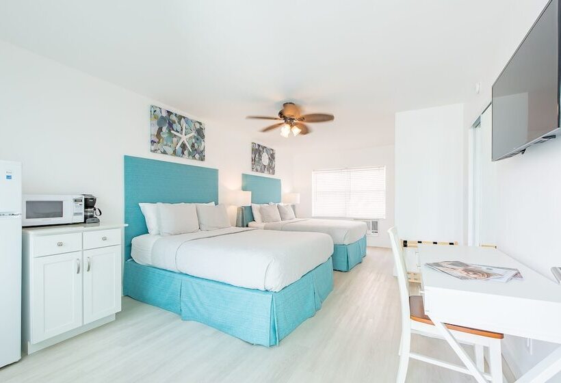 带2个双人床的标准工作室, Sea Beach Plaza