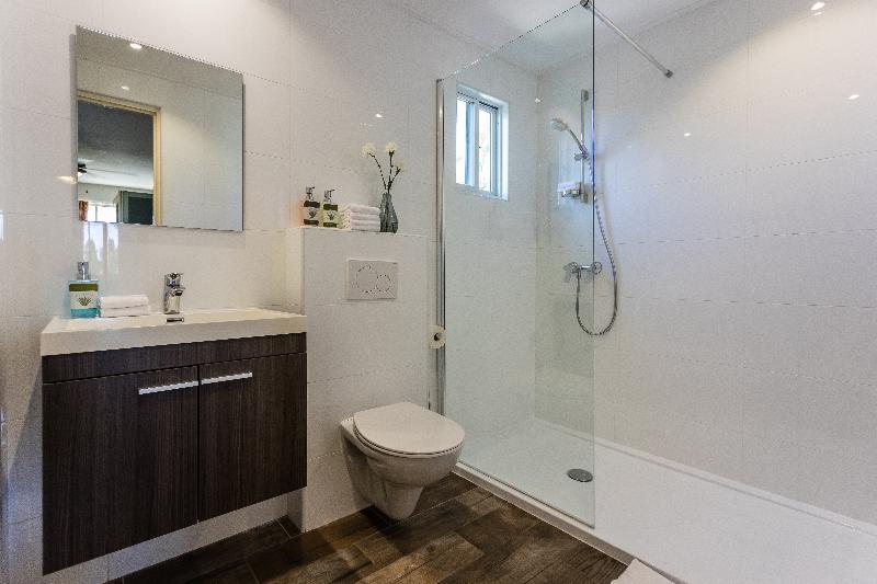 استودیوی لوکس, Paradera Park Aruba