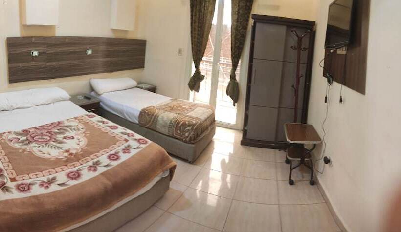 اتاق استاندارد, The Emerald