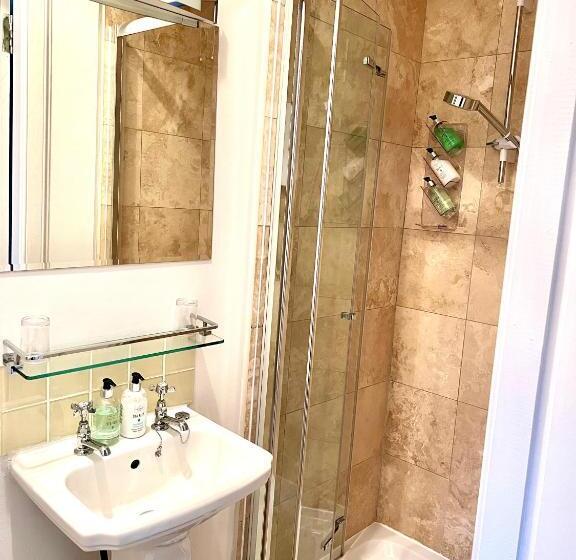 スーペリアールーム, Bythesea Guest House