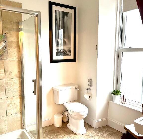 スーペリアトリプルルーム, Bythesea Guest House